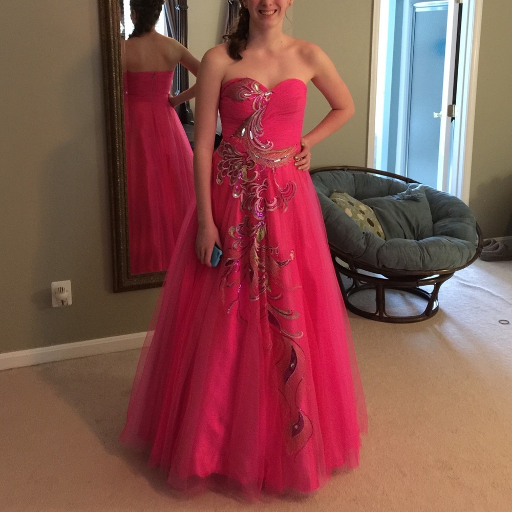 Size 6 fuchsia prom dress with colorful design